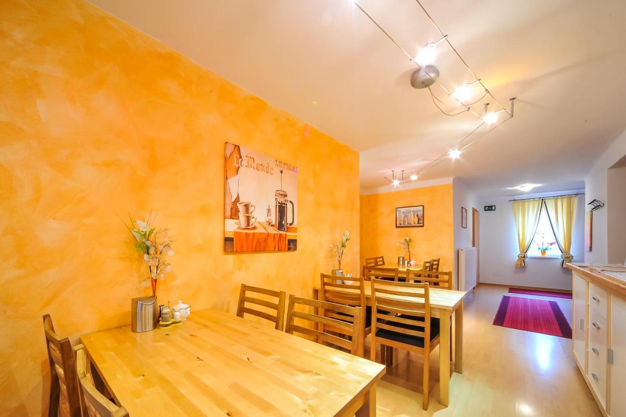 مبيت وإفطار Sankt Peter-Freienstein Cafe Hoppala المظهر الخارجي الصورة